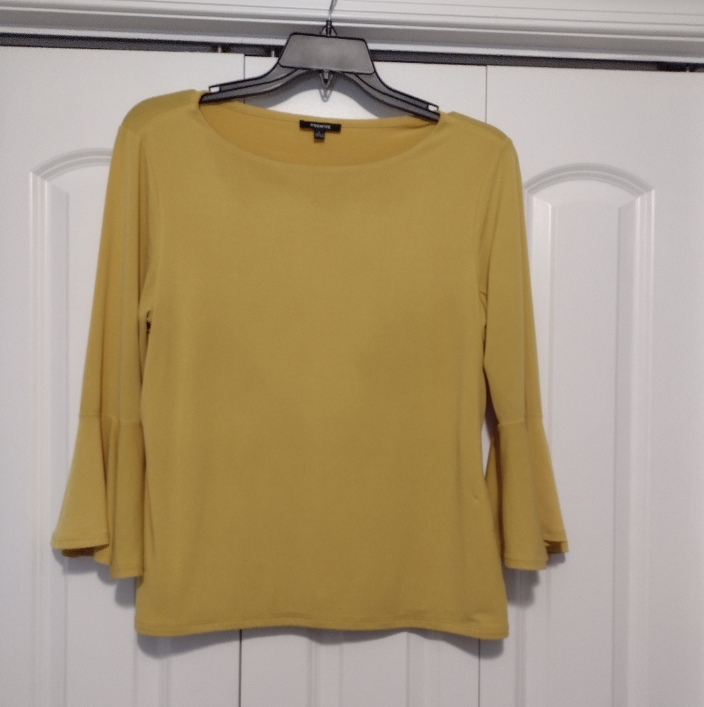 Premise Bell Sleeve Shirt
